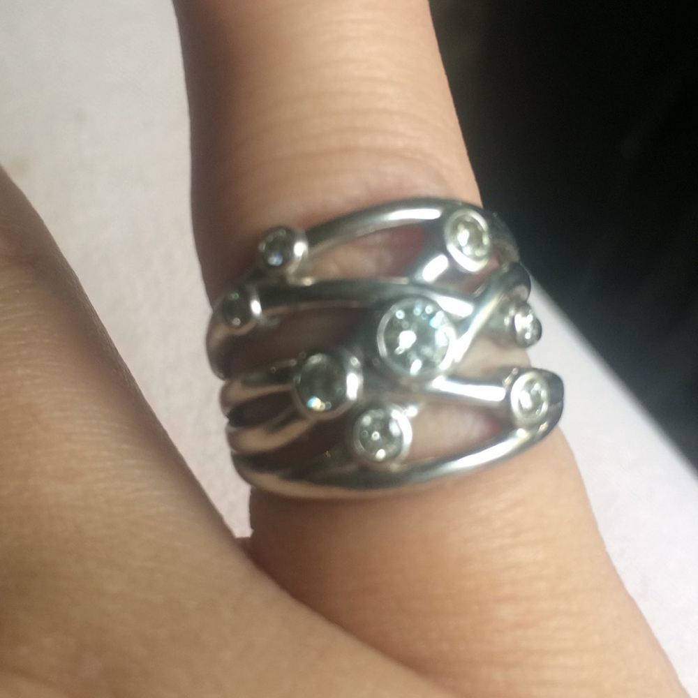 Lulu Avenue scatter ring moissanite and white gold
